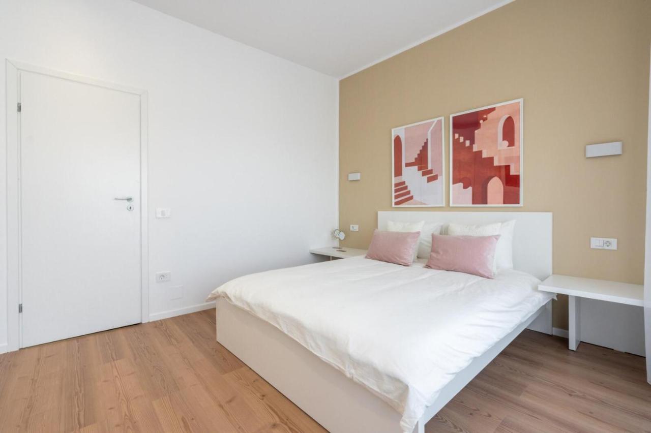 Fabulous Apartament With View In Calea Victoriei Бухарест Екстер'єр фото