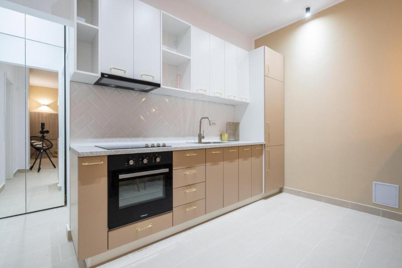 Fabulous Apartament With View In Calea Victoriei Бухарест Екстер'єр фото